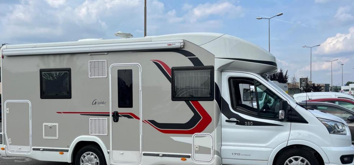 CHALLENGER SEMINTEGRALE 380 GRAPHITE CON GARAGE